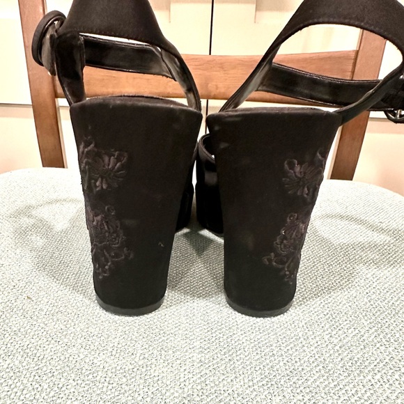 Seychelles Vintage Black Satin Floral Chunky Heel Shoes - Picture 8 of 10